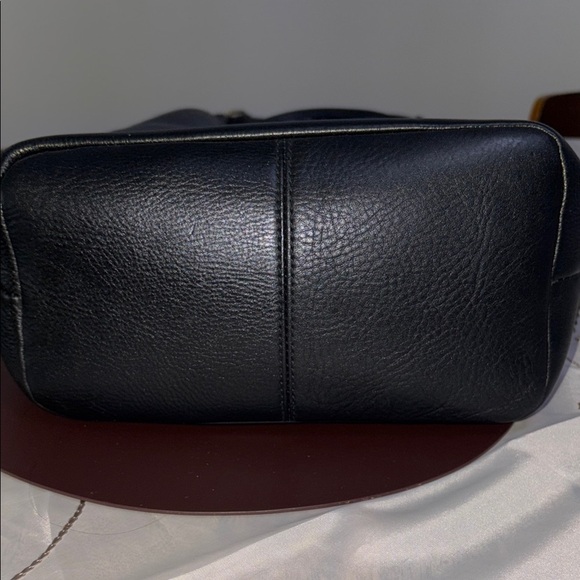 Madewell Lafayette Bucket Bag - Picture 4 of 5